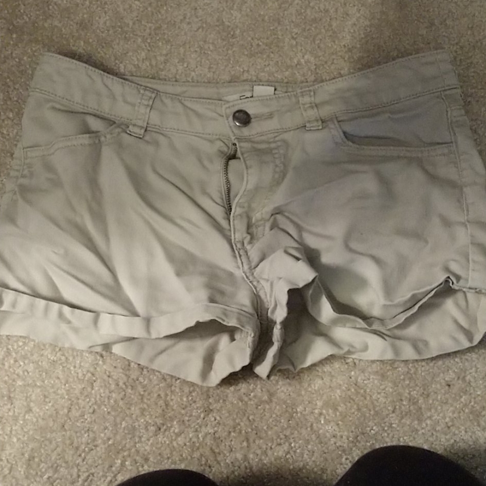 Khaki shorts